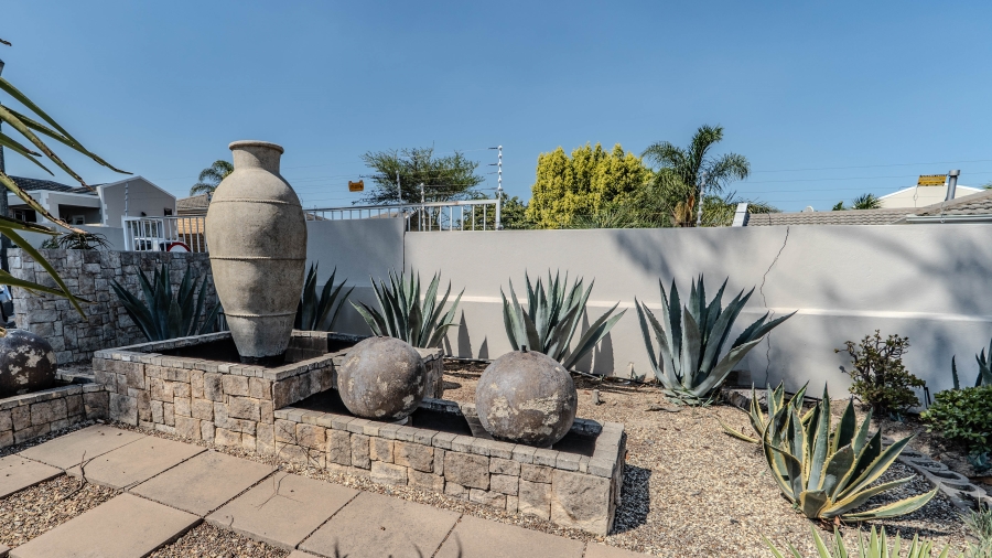 2 Bedroom Property for Sale in Sonstraal Heights Western Cape